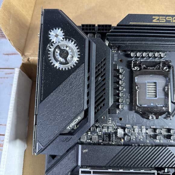 ASROCK Z590 Taichi Motherboard - LGA 1200 ATX Parts - Picture 3 of 9